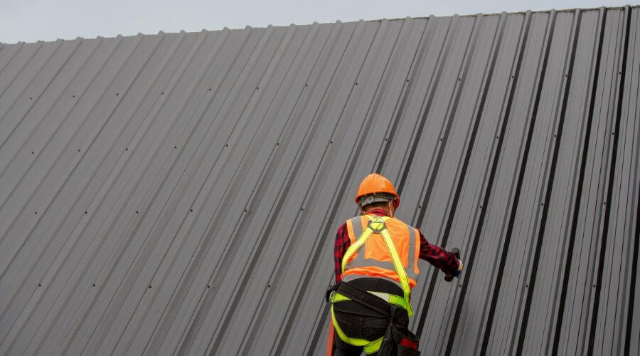Professional metal roof installation services in Leeds, AL